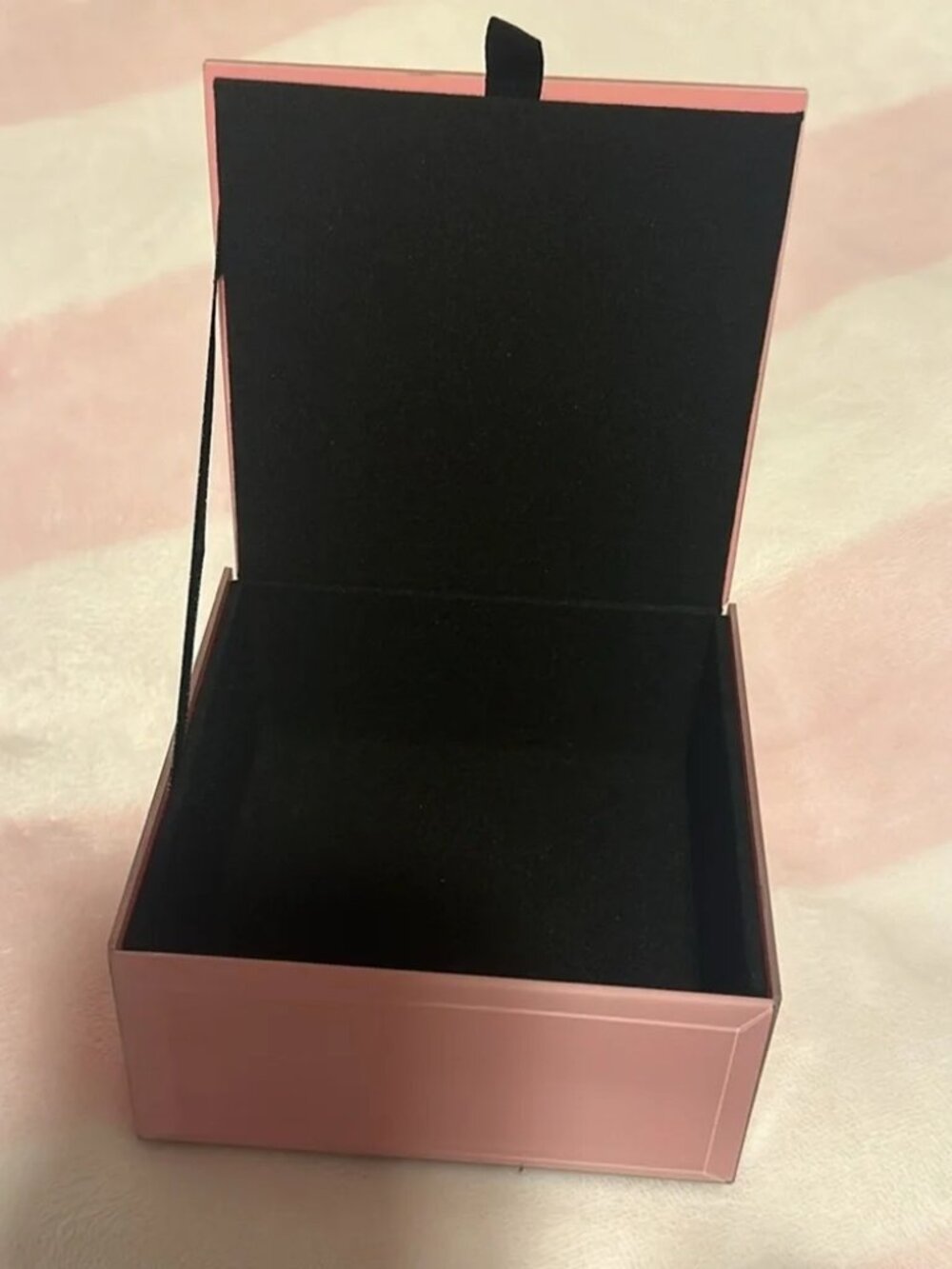 NWT Pink Bow Bling Jewelry Box - Picture 3 of 3